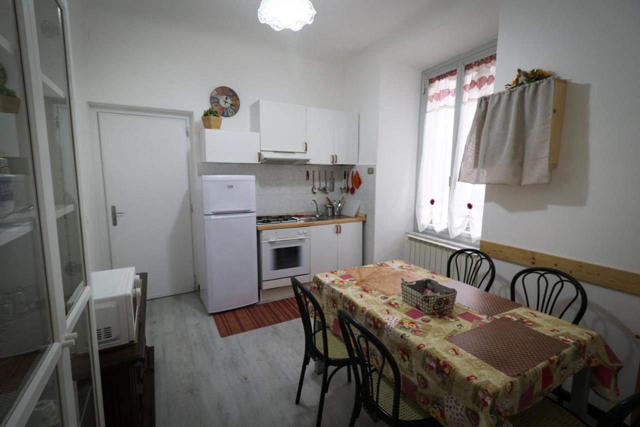 La Darsena. Apartment Savona Bagian luar foto